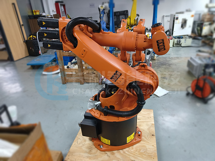 KUKA KR C2 Robot Body KR16-2